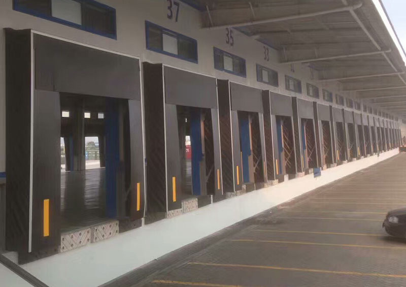 鋁合金機(jī)械門罩
